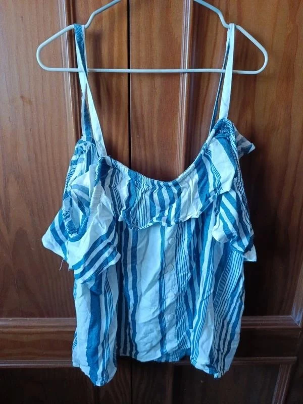 Top Rayas Marineras Hombros Descubiertos Lefties - Talla M – photo 6